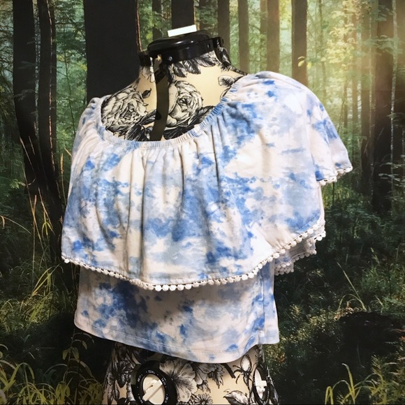 Blue and White Watercolour Crop Top - Picture 2 of 3